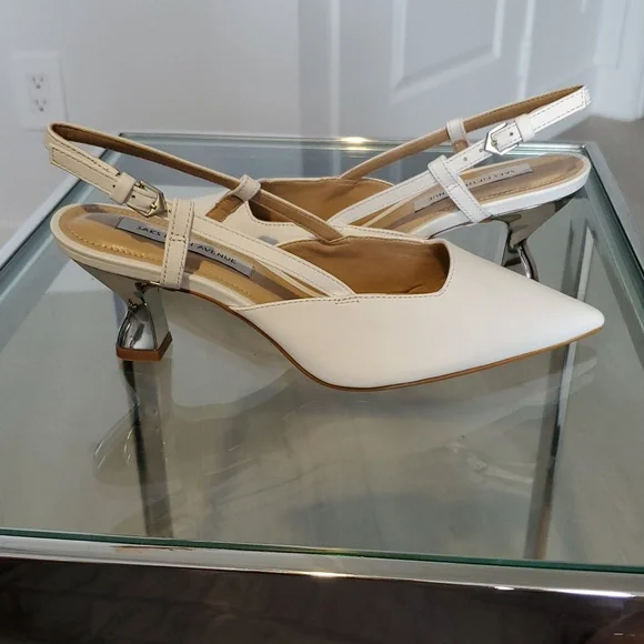 Saks 5thAve White Leather Slingback With Chrome 2” Heel Size 6 like new no box - Picture 4 of 8